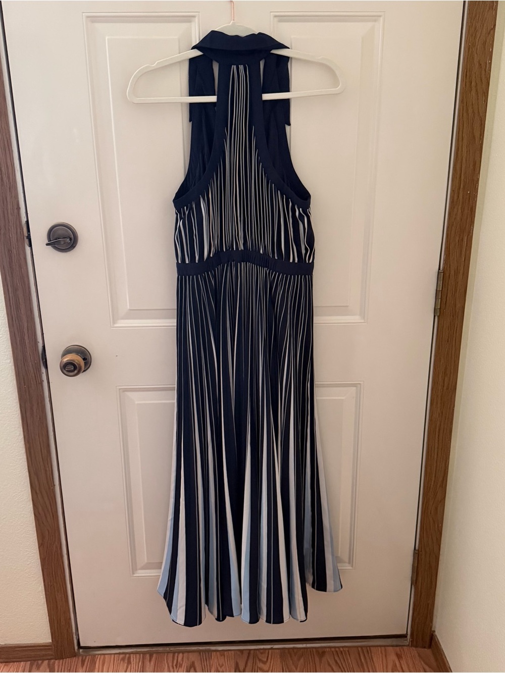 Anthropologie Blue Halter Pleated Midi
Dress Size Medium - Picture 6 of 9